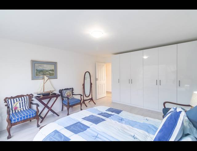 4 BEDROOM HOUSE FOR SALE IN GROTTO BAY